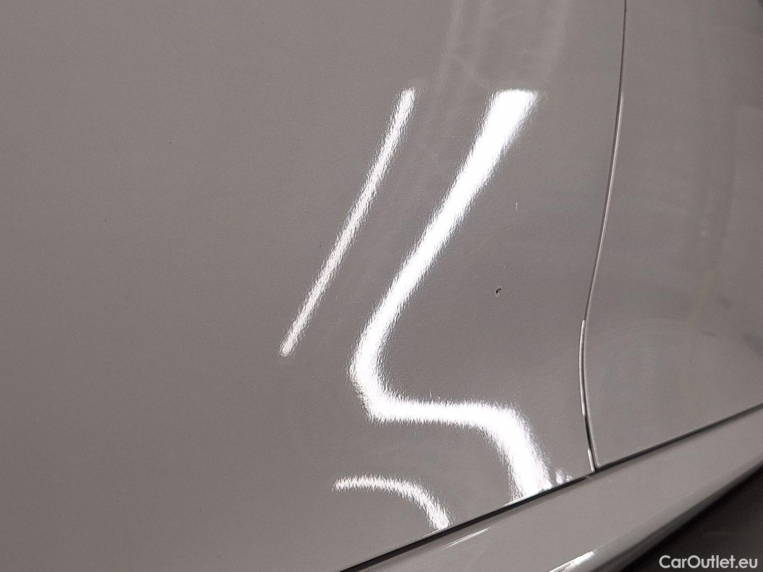 Peugeot  208 Peugeot,  '19, Peugeot  1.2 PureTech 100 EAT8 S&S ?6.3 Allure  #17