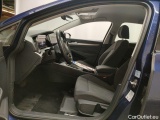  Volkswagen  Golf  Volkswagen VIII 1.0 eTSI 81kW Life Business DSG 5d #3