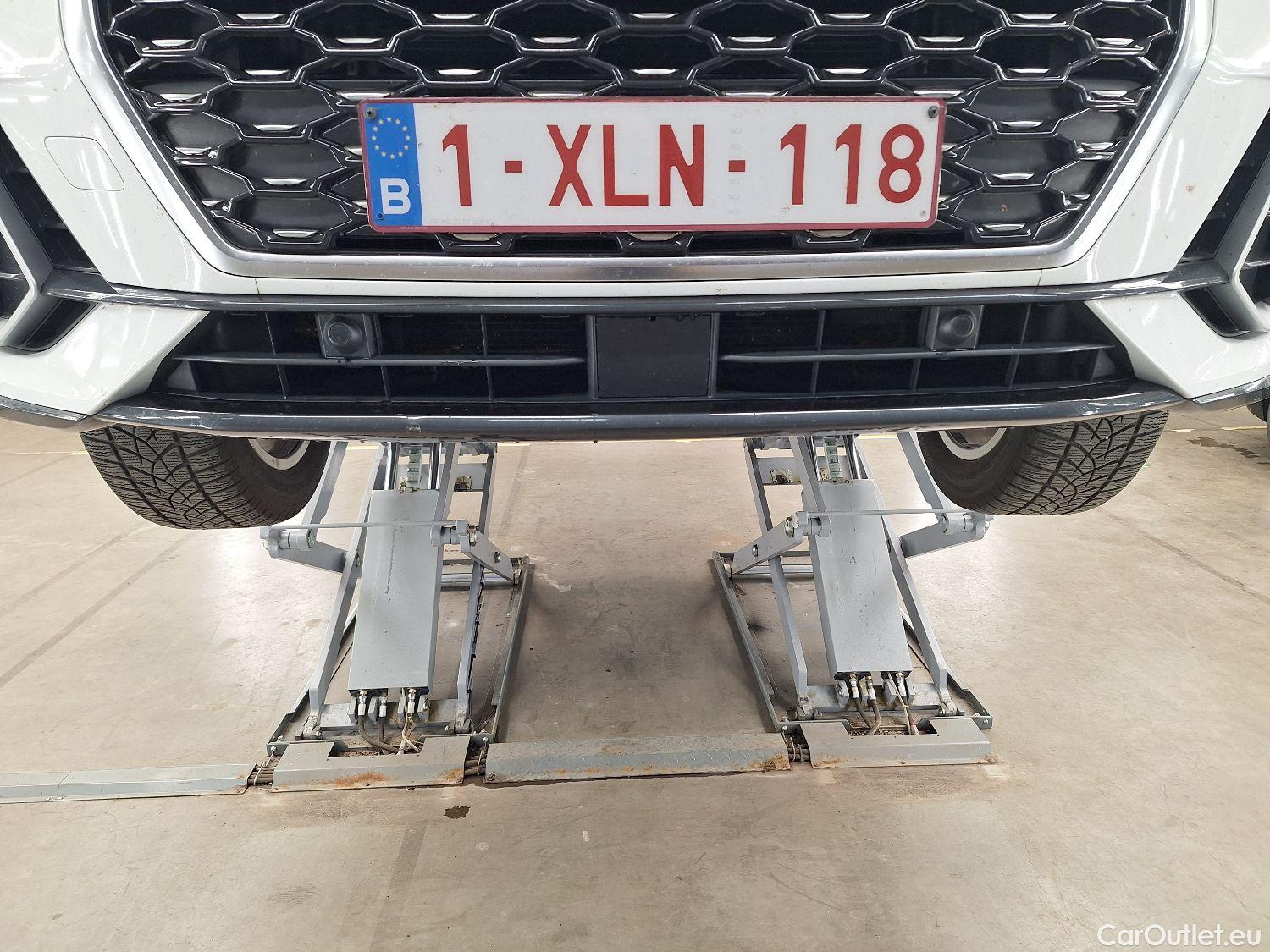  Audi  Q3 Audi,  SB '19, Audi  Sportback 35 TDI S tronic S Line Business  #7