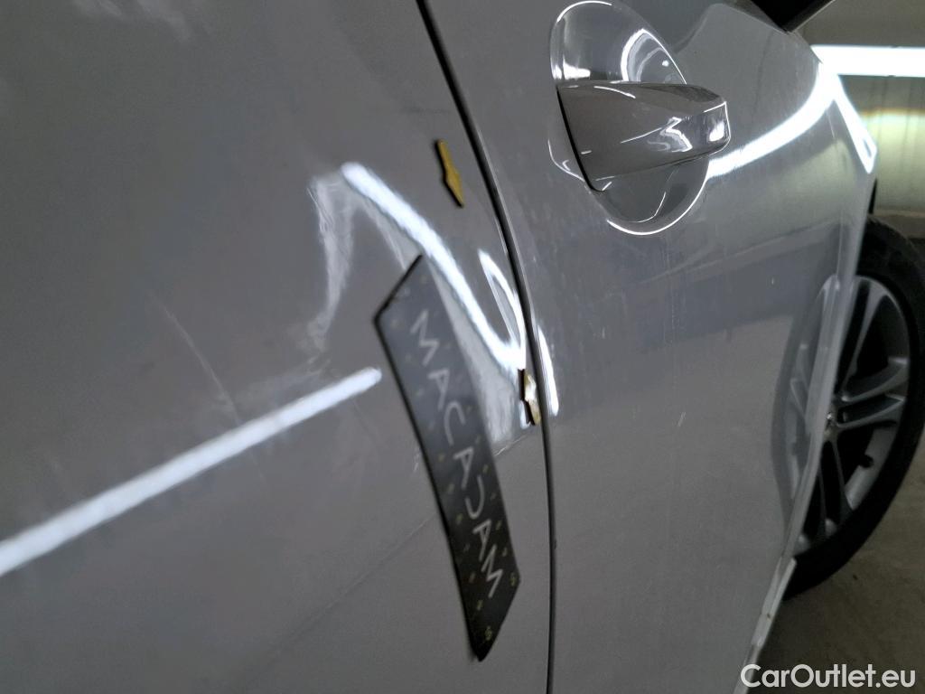  Mercedes  A-Klasse MERCEDES-BENZ Classe A Compact / 2018 / 5P / Berline A 180 d Business Line #18