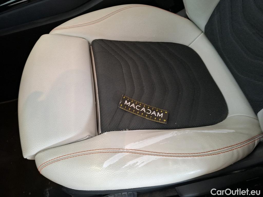  Mercedes  A-Klasse MERCEDES-BENZ Classe A Compact / 2018 / 5P / Berline A 180 d Business Line #26
