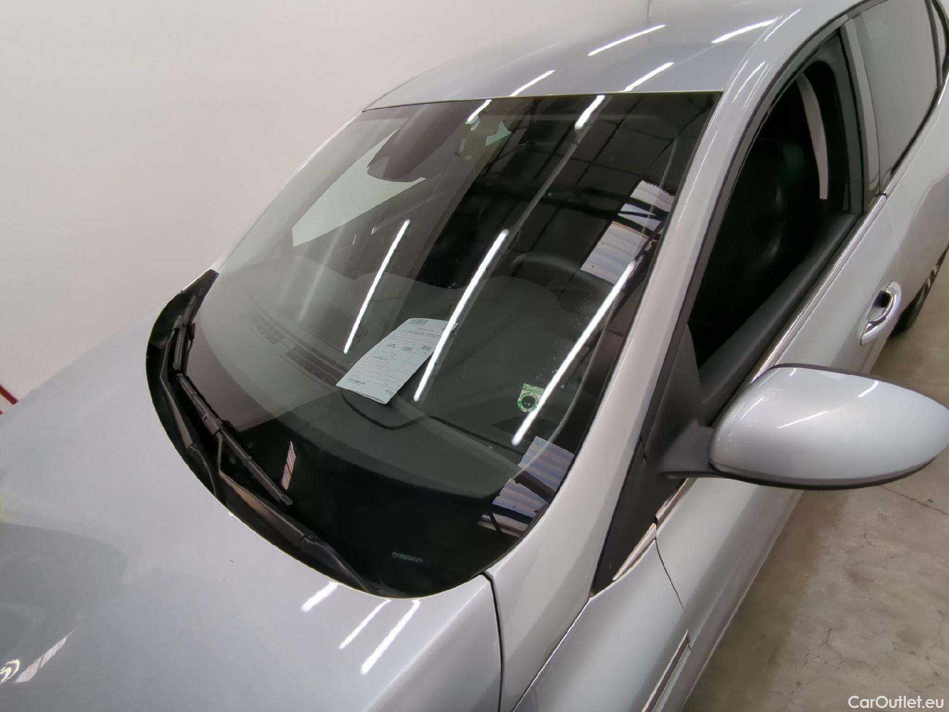  Renault  Megane  IV Berline 5 ptes. Techno 1.5 dCi 115CV BVA7 E6d #33