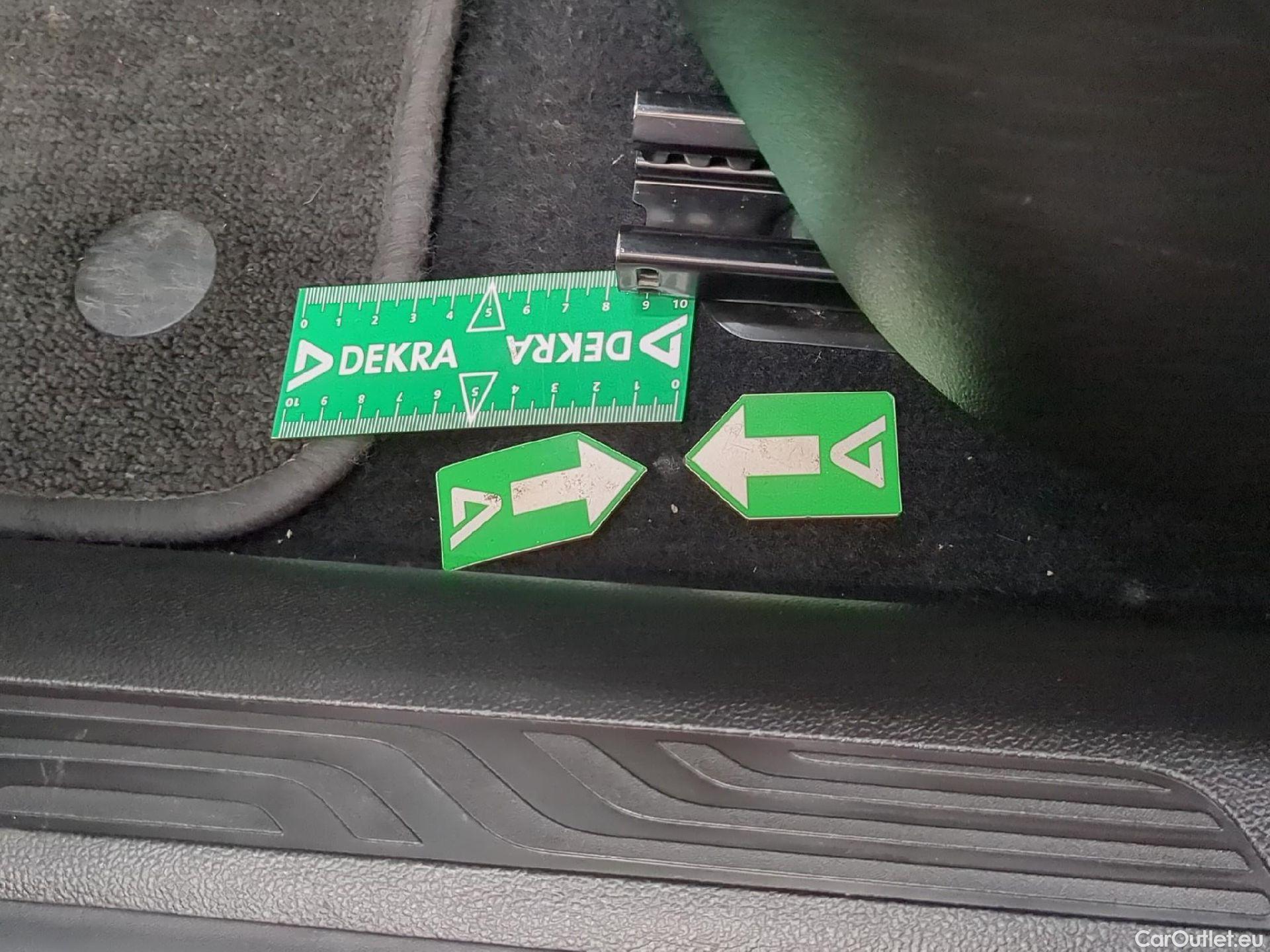  Renault  Megane  IV Berline 5 ptes. Techno 1.5 dCi 115CV BVA7 E6d #31