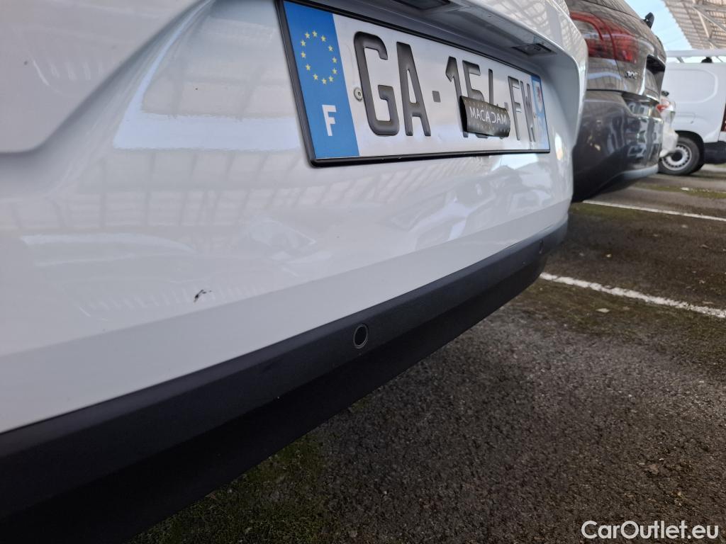  Renault  Megane  IV Berline 5pt. Société Air Nav 1.5 dCi 90CV BVM6 E6 #35