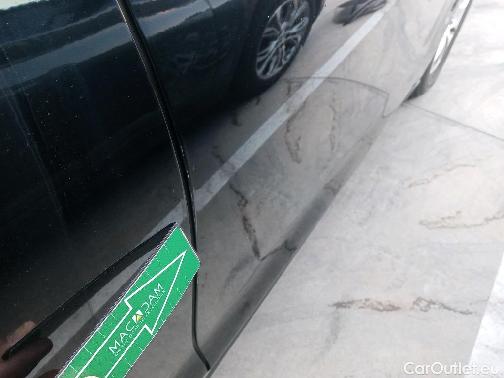  Ford  Mondeo FORD  / 2014 / 5P / berlina con portón 2.0 TDCi 110kW (150CV) Trend PowerShift #9