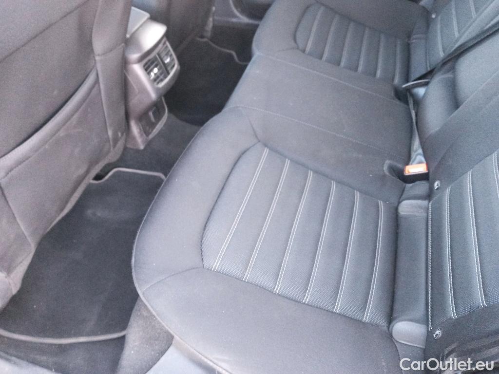  Ford  Mondeo FORD  / 2014 / 5P / berlina con portón 2.0 TDCi 110kW (150CV) Trend PowerShift #31