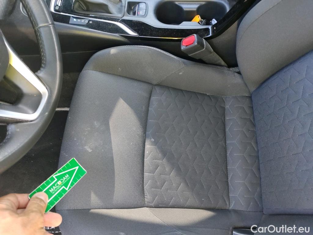  Toyota  Corolla TOYOTA  / 2019 / 5P / berlina con portón 1.8 125H BUSINESS PLUS E-CVT #27