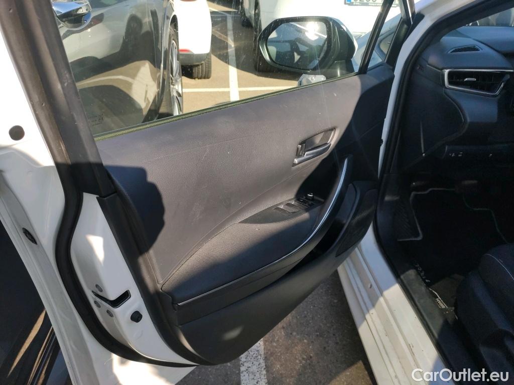  Toyota  Corolla TOYOTA  / 2019 / 5P / berlina con portón 1.8 125H BUSINESS PLUS E-CVT #13