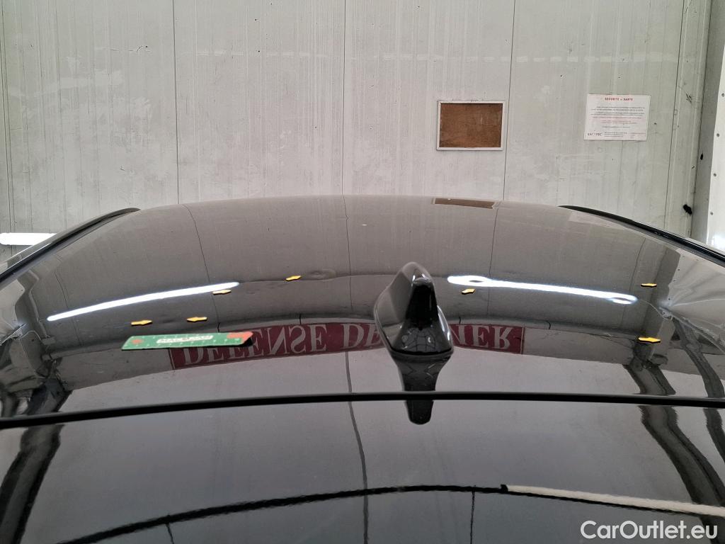  Toyota  Corolla TOYOTA  / 2018 / 5P / Berline Hybride 122h Dynamic Business Stage Acad #20