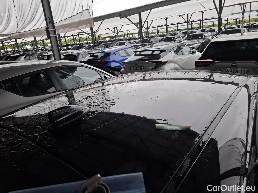  Toyota  Corolla TOYOTA  / 2018 / 5P / Berline Hybride 122h Dynamic Business Stage Acad #31