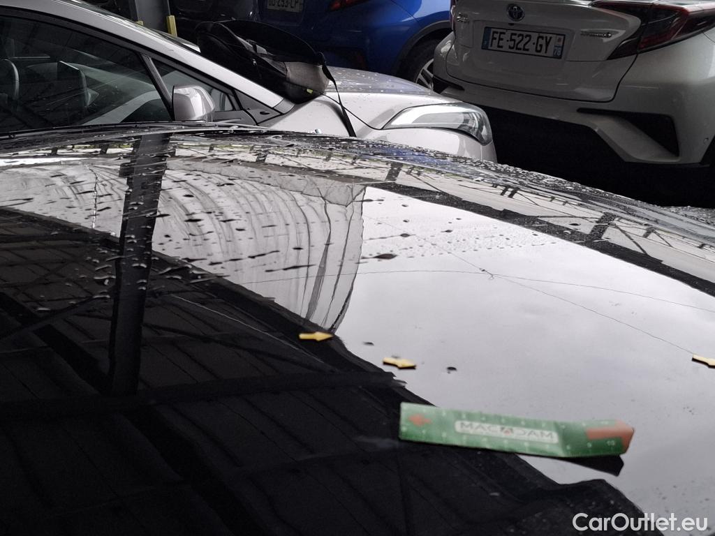  Toyota  Corolla TOYOTA  / 2018 / 5P / Berline Hybride 122h Dynamic Business Stage Acad #23