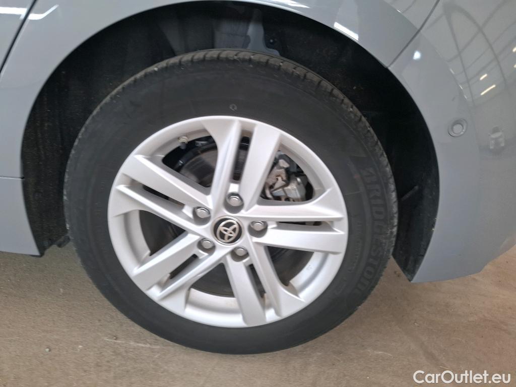  Toyota  Corolla TOYOTA  / 2018 / 5P / Berline Hybride 122h Dynamic Business #63