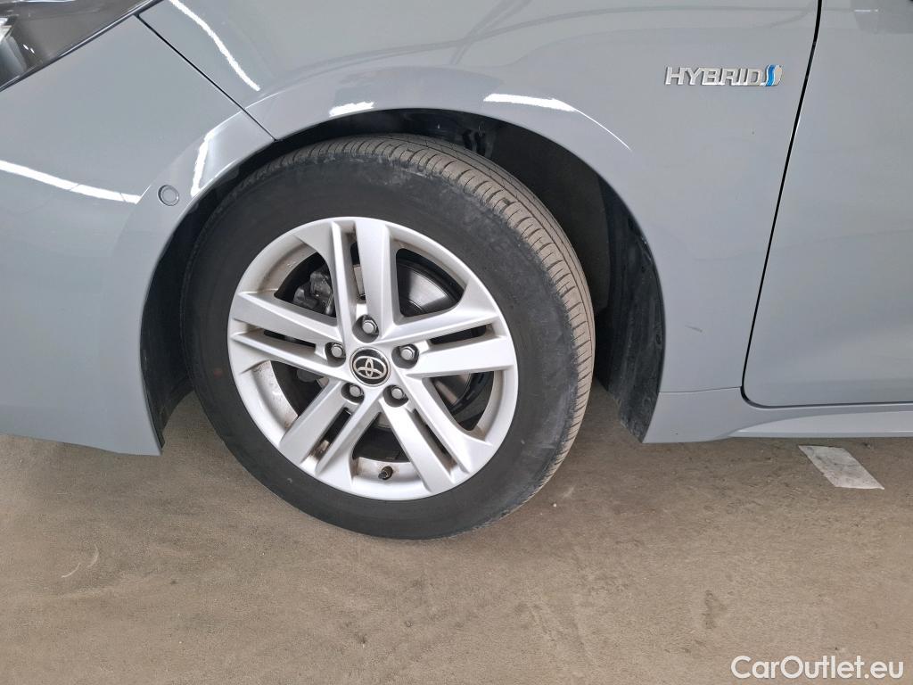  Toyota  Corolla TOYOTA  / 2018 / 5P / Berline Hybride 122h Dynamic Business #64