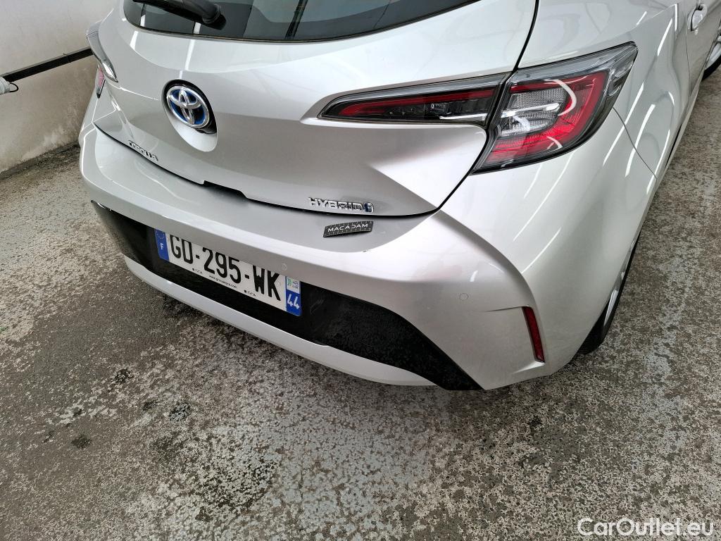  Toyota  Corolla TOYOTA  / 2018 / 5P / Berline Hybride 122h Dynamic Business Stage Acad #16