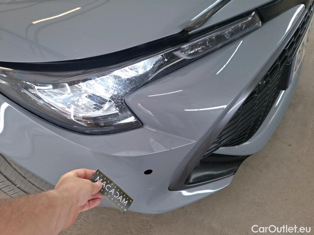  Toyota  Corolla TOYOTA  / 2018 / 5P / Berline Hybride 122h Dynamic Business #35