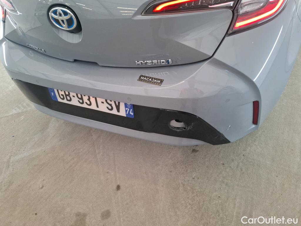  Toyota  Corolla TOYOTA  / 2018 / 5P / Berline Hybride 122h Dynamic Business #68