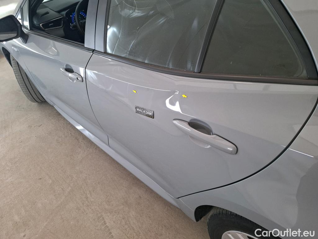  Toyota  Corolla TOYOTA  / 2018 / 5P / Berline Hybride 122h Dynamic Business #14
