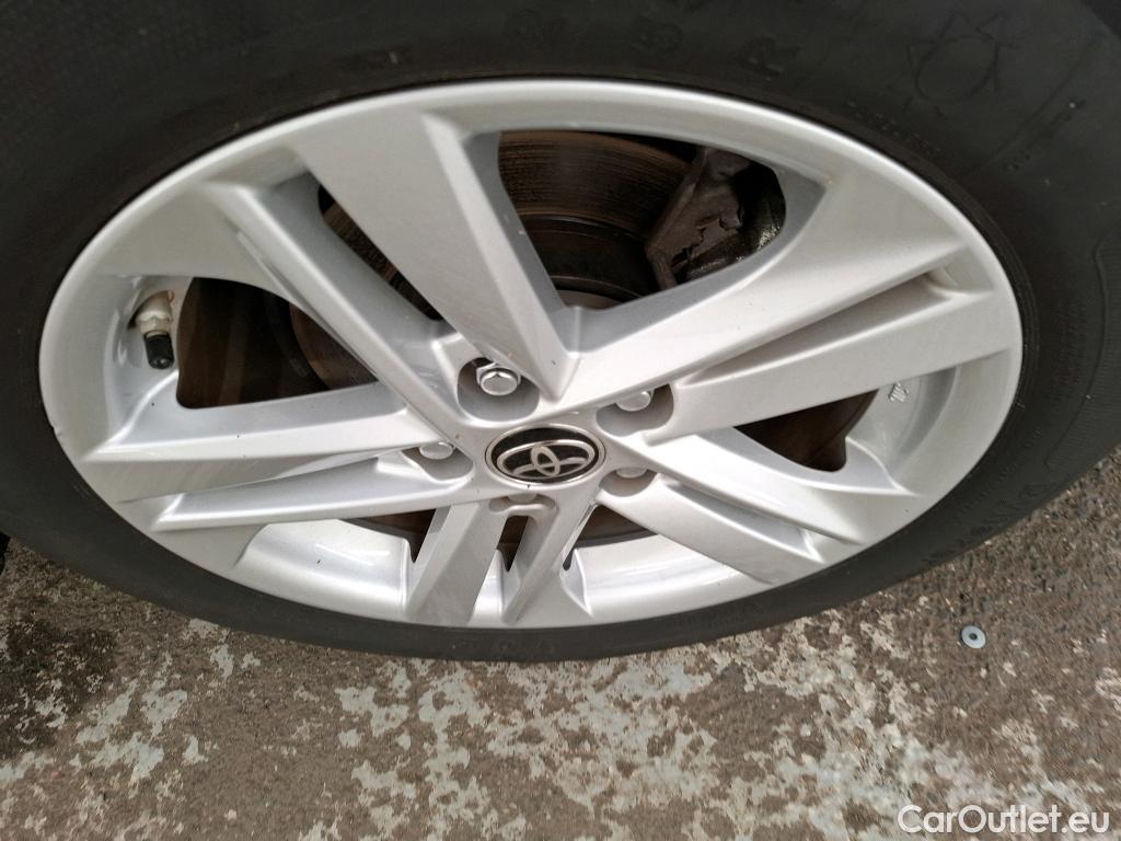  Toyota  Corolla TOYOTA  / 2018 / 5P / Berline Hybride 122h Dynamic Business Stage Acad #14