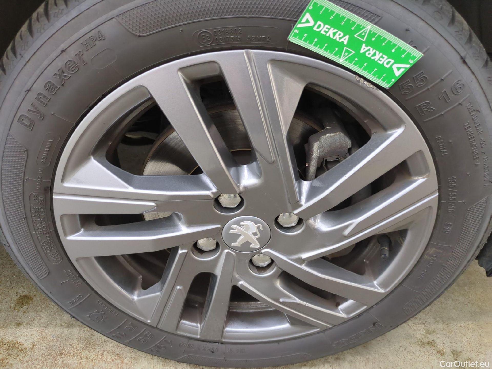  Peugeot  208  Active Pack 1.2 PureTech 100CV BVA8 E6d #2