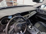  Alfa Romeo   STELVIO ALFA ROMEO / 2017 / 5P / SUV 2.0 TURBO BENZ 200CV EXECUTIVE AT8 Q4 #54