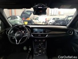  Alfa Romeo   STELVIO ALFA ROMEO / 2017 / 5P / SUV 2.2 TURBO DIESEL 210CV AT8 Q4 TI #3