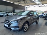  Nissan  Qashqai NISSAN  / 2017 / 5P / CROSSOVER 1.3 DIG-T 140 BUSINESS 