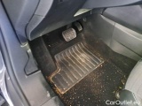  Peugeot  2008 PEUGEOT  / 2019 / 5P / CROSSOVER BLUEHDI 130 EAT8 ALLURE S/S AUT. #125