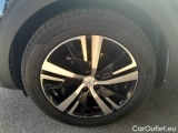  Peugeot  5008 PEUGEOT  / 2020 / 5P / SUV BLUEHDI 130 GT EAT8 S/S AUT. #102