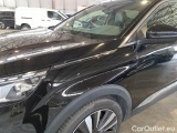  Peugeot  5008 PEUGEOT  / 2017 / 5P / SUV BLUEHDI 180 GT EAT8 S/S AUT. #126