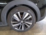  Peugeot  5008 PEUGEOT  / 2017 / 5P / SUV BLUEHDI 180 GT EAT8 S/S AUT. #135