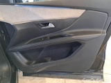  Peugeot  5008 PEUGEOT  / 2017 / 5P / SUV BLUEHDI 180 GT EAT8 S/S AUT. #192