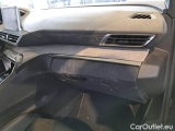  Peugeot  5008 PEUGEOT  / 2017 / 5P / SUV BLUEHDI 180 GT EAT8 S/S AUT. #200
