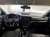  Volkswagen  T-CROSS VOLKSWAGEN  / 2019 / 5P / SUV 1.0 TSI 81KW STYLE #3