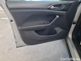  Volkswagen  T-CROSS VOLKSWAGEN  / 2019 / 5P / SUV 1.0 TSI 81KW STYLE #46