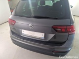  Volkswagen  Tiguan VOLKSWAGEN  / 2016 / 5P / SUV 2.0 TDI SCR 110KW BUSINESS BMT DSG #47