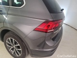  Volkswagen  Tiguan VOLKSWAGEN  / 2016 / 5P / SUV 2.0 TDI SCR 110KW BUSINESS BMT DSG #56