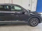  Volkswagen  Tiguan VOLKSWAGEN  ALLSPACE / 2017 / 5P / SUV 2.0 TDI SCR 110KW BUSINESS BMT DSG #38
