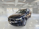 Volvo  XC 40 VOLVO XC40 / 2017 / 5P / SUV T2 AUTOMATICO MOMENTUM CORE 
