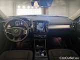  Volvo  XC 40 VOLVO XC40 / 2017 / 5P / SUV T2 AUTOMATICO MOMENTUM PRO #3
