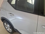  Volvo  XC 40 VOLVO XC40 / 2017 / 5P / SUV T2 AUTOMATICO MOMENTUM PRO #33
