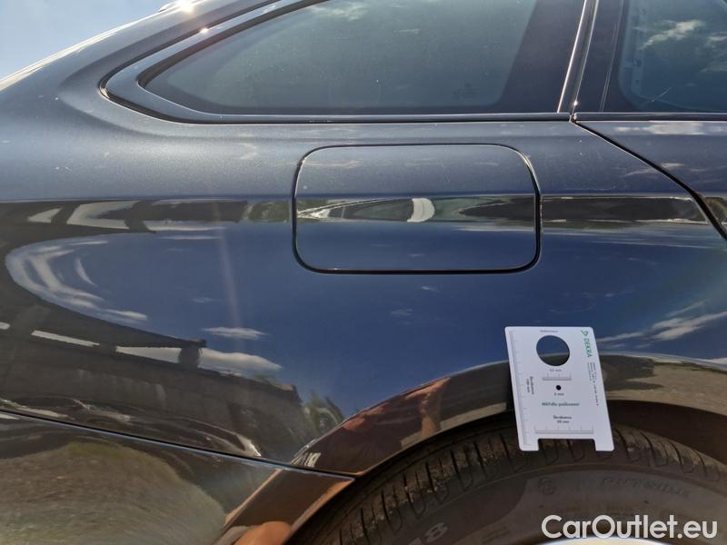  Bmw  Serie 5  Touring  (G31) (2017) 520d xDrive Touring AT #18