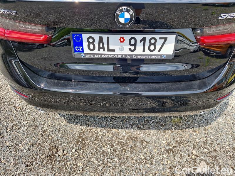  Bmw  Serie 3  Touring (F31) (2015) 320d hyb.Touring xDrive AT #11