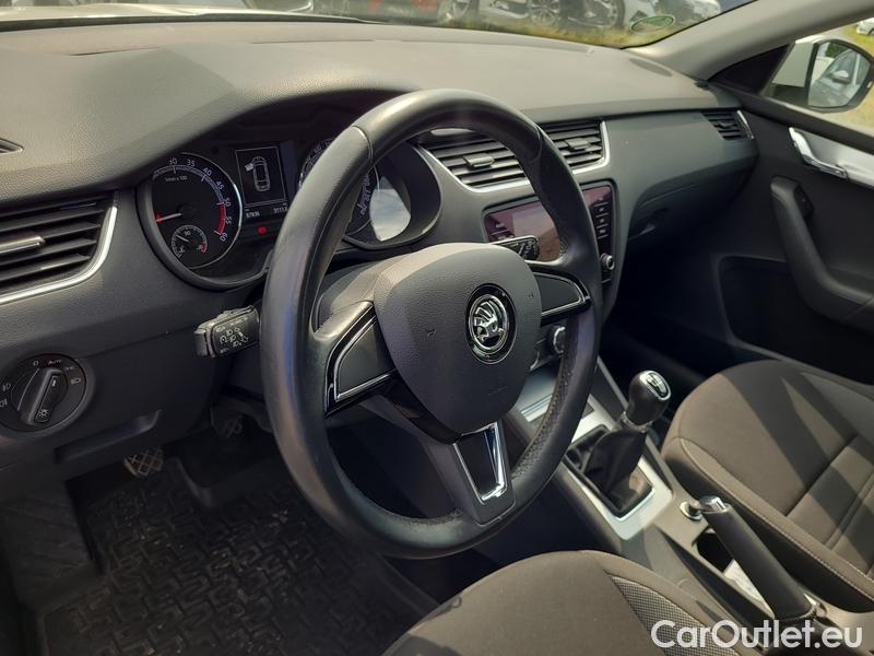  Skoda  Octavia  Combi  (5E5)(03.2017->)  Com 1.6TDI 85 Ambition #6