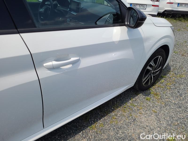  Peugeot  208  (P2) (2019)  1.65BHDI 100 Allure SS #7
