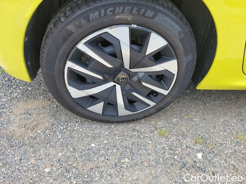  Peugeot  208  (P2) (2019)  1.2PT 75 Active 5d #4