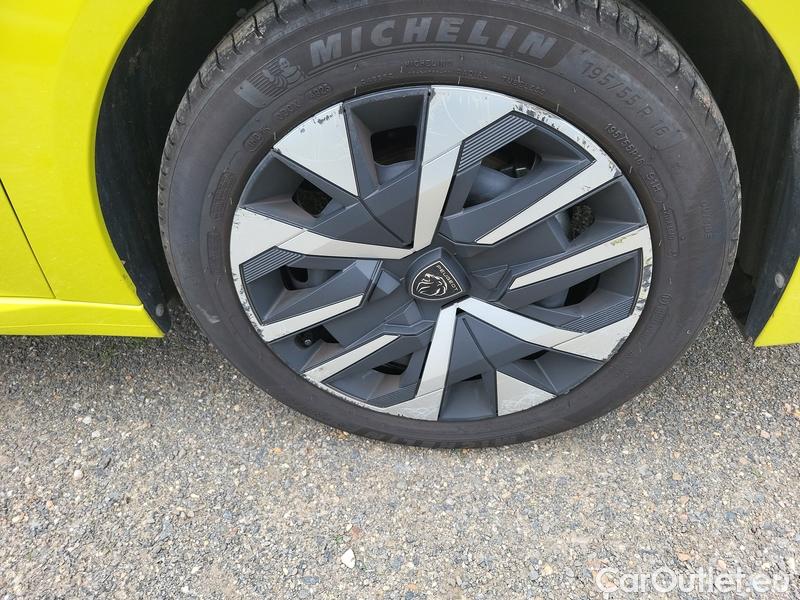  Peugeot  208  (P2) (2019)  1.2PT 75 Active 5d #5