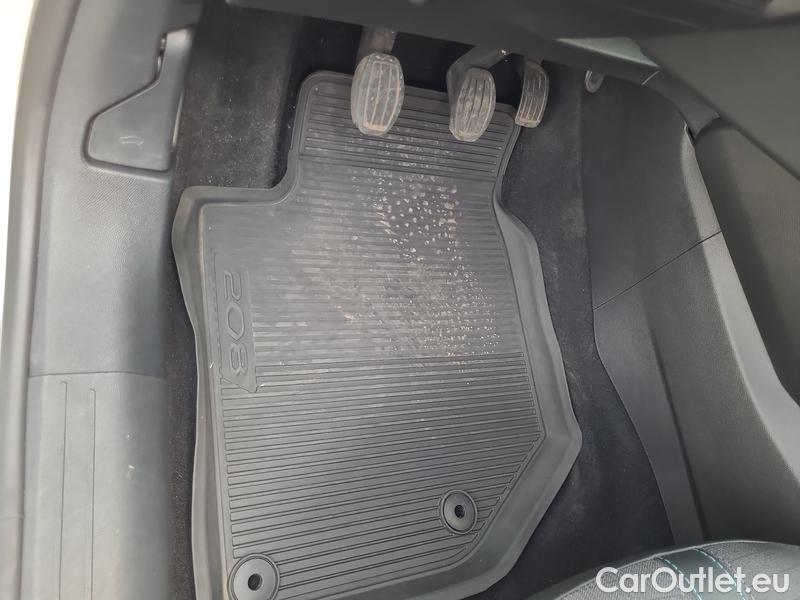  Peugeot  208  (P2) (2019)  1.65BHDI 100 Allure SS #4