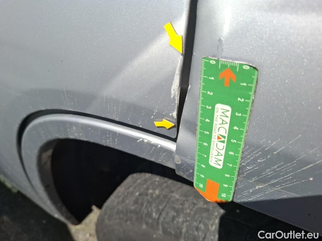  Citroen  Jumper CITROEN  VU 4p Fourgon 30 L2H2 BlueHDi 130 BVM6 Business #37