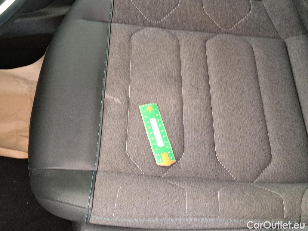  Citroen  C4  Berline Feel Pack 1.2 PureTech 130CV BVA8 6E #6