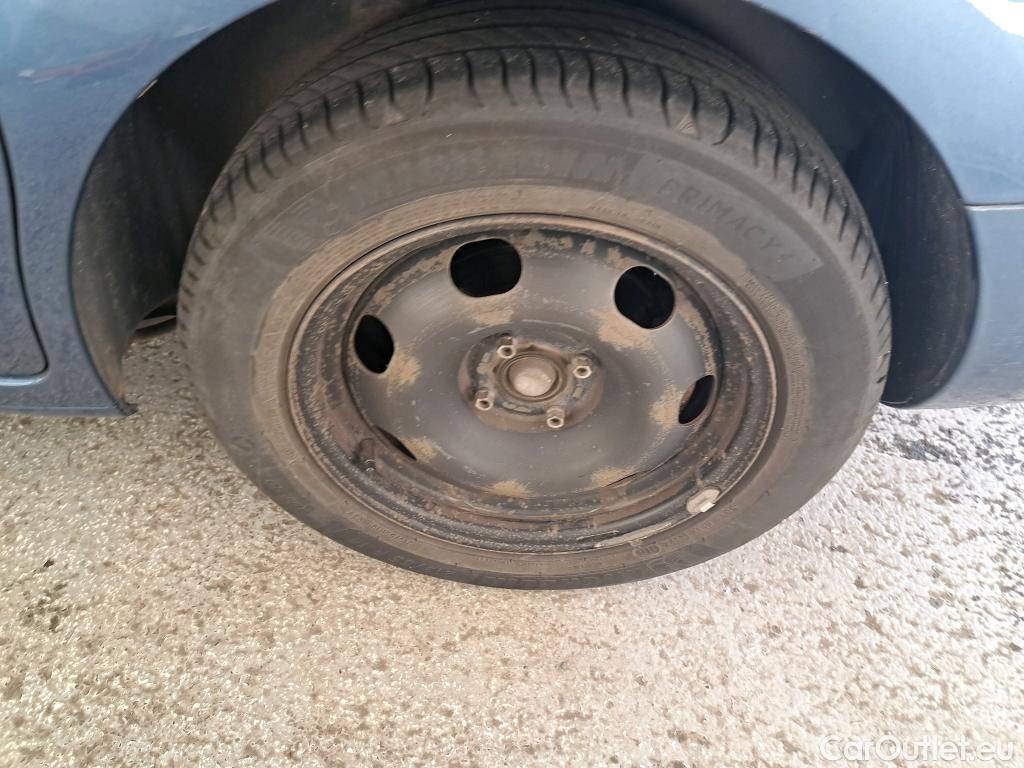  Citroen  Berlingo  Shine 1.2 PureTech 110CV BVM5 E6 #9